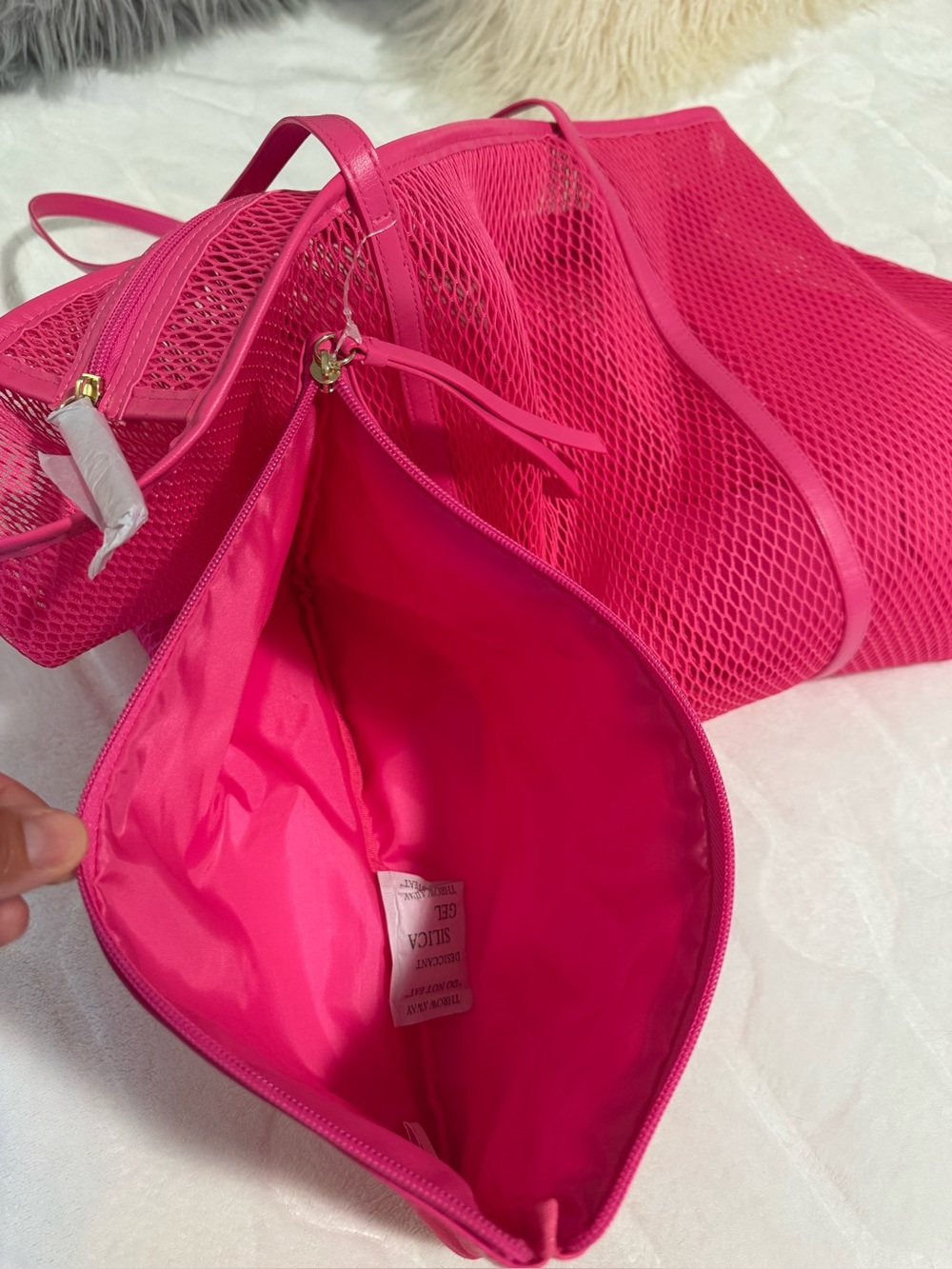 Victoria’s Secret Mesh Tote Hot Pink Tote Shopper Weekender Beach Pool Bag - Picture 3 of 10